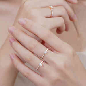 S925 Sterling Silver Sugar Cube-shaped CZ Engagement Ring